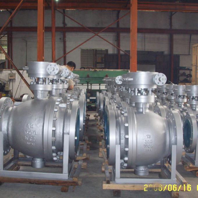 2 Pieces Forged Trunnion Ball Valve 6 Inch Gear Operatd A351 CF8 API 6D ANSI 300LB 1